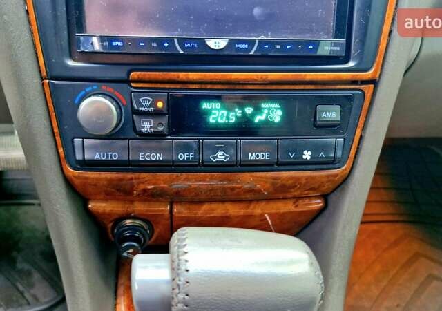 Серый Ниссан Максима, объемом двигателя 3 л и пробегом 262 тыс. км за 4900 $, фото 18 на Automoto.ua