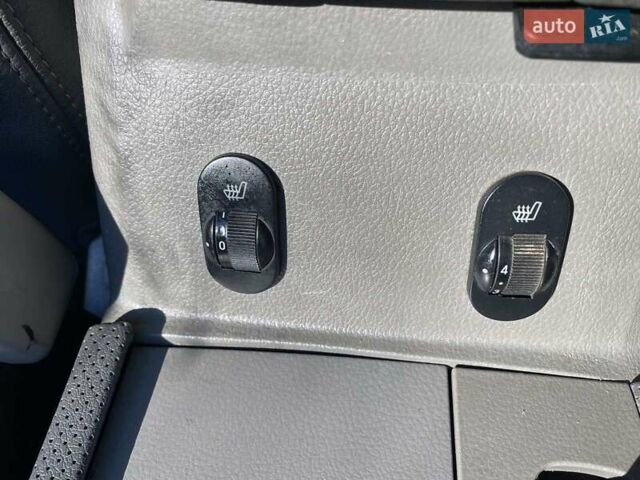 Серый Ниссан Максима, объемом двигателя 3.5 л и пробегом 230 тыс. км за 6200 $, фото 19 на Automoto.ua