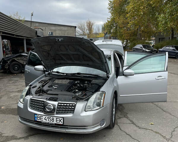 Сірий Ніссан Максіма, об'ємом двигуна 3.5 л та пробігом 230 тис. км за 5000 $, фото 4 на Automoto.ua