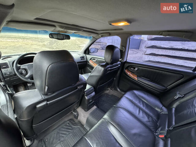 Серый Ниссан Максима, объемом двигателя 2 л и пробегом 280 тыс. км за 2200 $, фото 4 на Automoto.ua