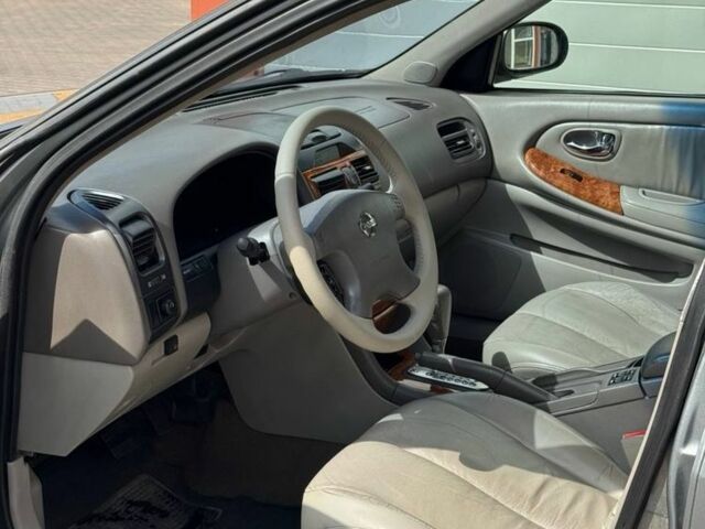 Серый Ниссан Максима, объемом двигателя 2 л и пробегом 200 тыс. км за 3550 $, фото 9 на Automoto.ua