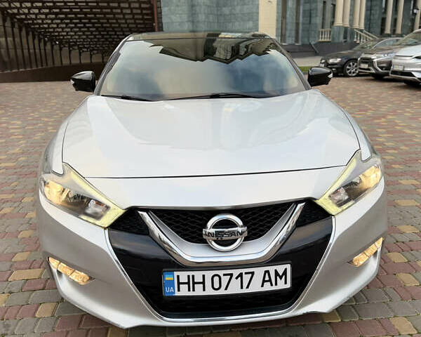 Серый Ниссан Максима, объемом двигателя 3.5 л и пробегом 120 тыс. км за 12900 $, фото 1 на Automoto.ua