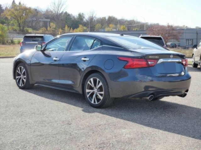 Серый Ниссан Максима, объемом двигателя 3.5 л и пробегом 73 тыс. км за 12000 $, фото 4 на Automoto.ua