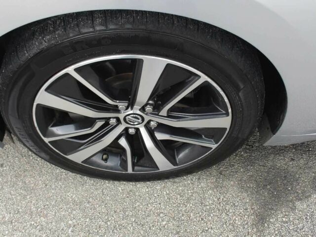 Серый Ниссан Максима, объемом двигателя 3.5 л и пробегом 47 тыс. км за 11000 $, фото 11 на Automoto.ua