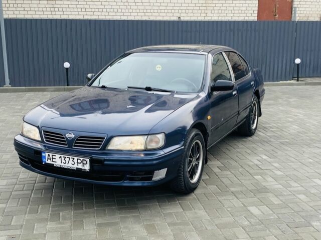 Синий Ниссан Максима, объемом двигателя 2 л и пробегом 170 тыс. км за 1400 $, фото 4 на Automoto.ua