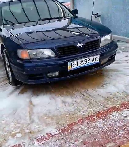 Синий Ниссан Максима, объемом двигателя 3 л и пробегом 368 тыс. км за 2200 $, фото 10 на Automoto.ua