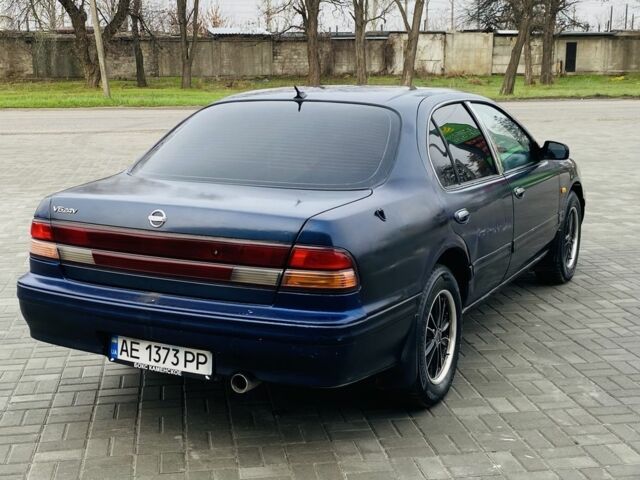 Синий Ниссан Максима, объемом двигателя 2 л и пробегом 170 тыс. км за 1400 $, фото 7 на Automoto.ua