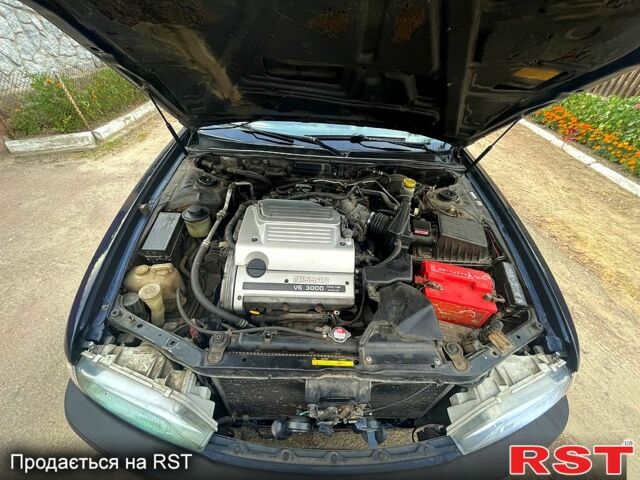 Синій Ніссан Максіма, об'ємом двигуна 3 л та пробігом 300 тис. км за 2200 $, фото 4 на Automoto.ua