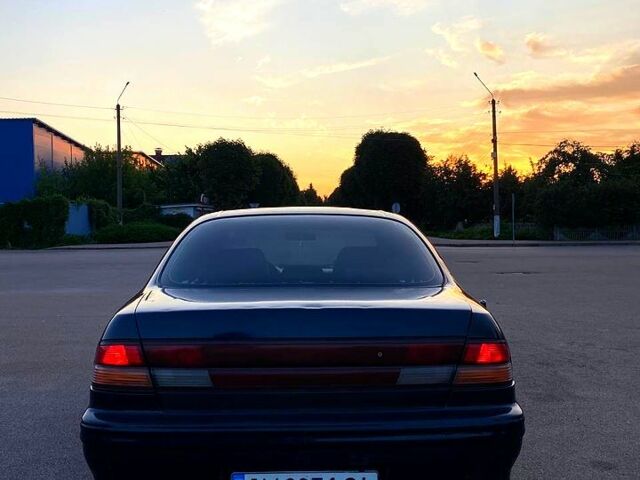 Синій Ніссан Максіма, об'ємом двигуна 3 л та пробігом 300 тис. км за 2200 $, фото 2 на Automoto.ua