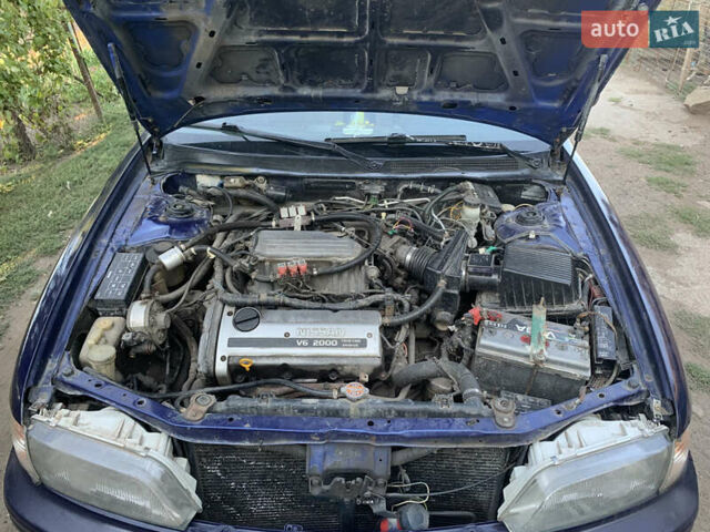 Синий Ниссан Максима, объемом двигателя 2 л и пробегом 302 тыс. км за 2300 $, фото 11 на Automoto.ua