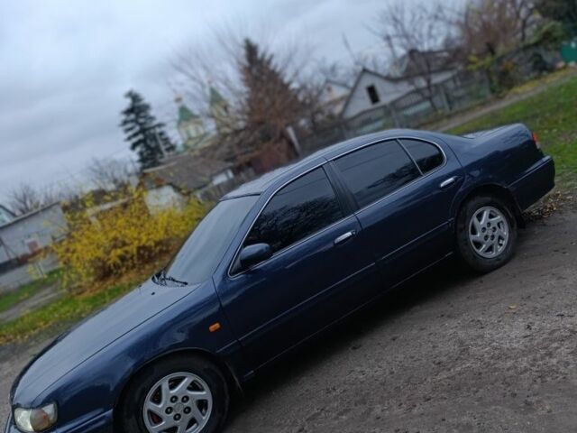 Синий Ниссан Максима, объемом двигателя 3 л и пробегом 359 тыс. км за 2300 $, фото 3 на Automoto.ua