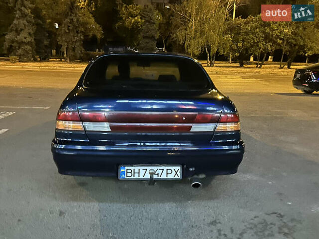 Синий Ниссан Максима, объемом двигателя 3 л и пробегом 180 тыс. км за 2700 $, фото 6 на Automoto.ua