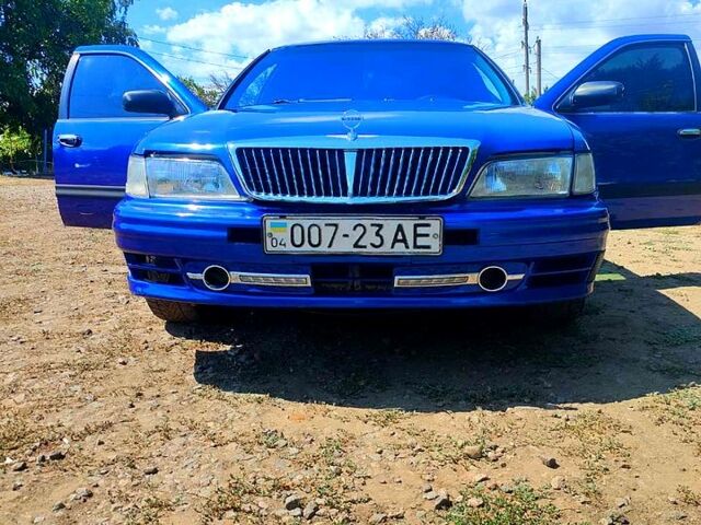 Синий Ниссан Максима, объемом двигателя 3 л и пробегом 350 тыс. км за 2750 $, фото 3 на Automoto.ua