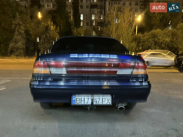 Синий Ниссан Максима, объемом двигателя 3 л и пробегом 180 тыс. км за 2700 $, фото 5 на Automoto.ua