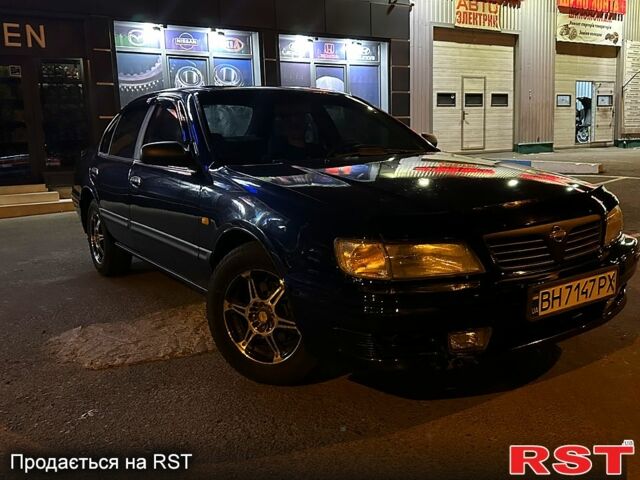 Синий Ниссан Максима, объемом двигателя 3 л и пробегом 180 тыс. км за 3300 $, фото 5 на Automoto.ua