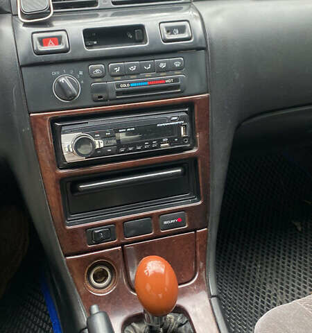 Синій Ніссан Максіма, об'ємом двигуна 2.99 л та пробігом 300 тис. км за 2350 $, фото 5 на Automoto.ua