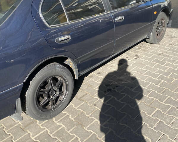 Синій Ніссан Максіма, об'ємом двигуна 2.99 л та пробігом 300 тис. км за 2350 $, фото 4 на Automoto.ua