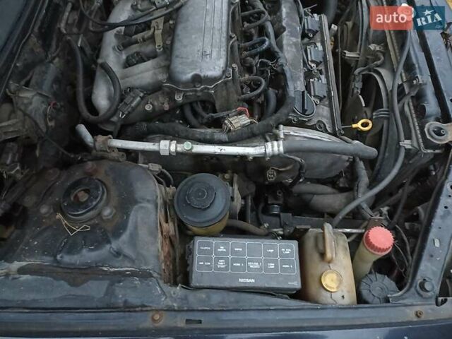 Синий Ниссан Максима, объемом двигателя 2.99 л и пробегом 500 тыс. км за 1300 $, фото 17 на Automoto.ua