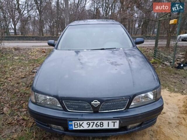 Синий Ниссан Максима, объемом двигателя 2.99 л и пробегом 500 тыс. км за 1300 $, фото 1 на Automoto.ua