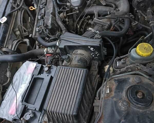 Синий Ниссан Максима, объемом двигателя 2.99 л и пробегом 500 тыс. км за 1300 $, фото 16 на Automoto.ua