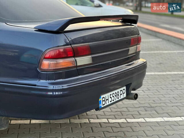 Синий Ниссан Максима, объемом двигателя 2 л и пробегом 350 тыс. км за 2100 $, фото 3 на Automoto.ua