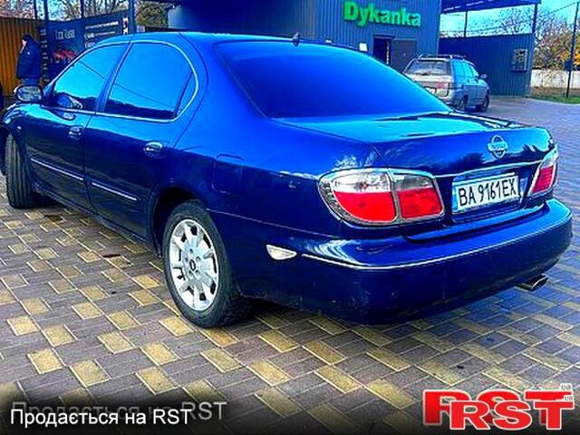 Синий Ниссан Максима, объемом двигателя 20 л и пробегом 250 тыс. км за 4200 $, фото 3 на Automoto.ua