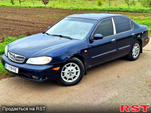 Синий Ниссан Максима, объемом двигателя 2 л и пробегом 280 тыс. км за 2100 $, фото 1 на Automoto.ua