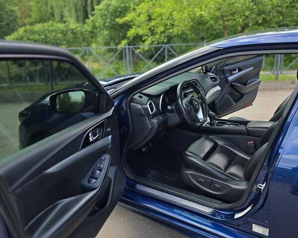 Синий Ниссан Максима, объемом двигателя 3.5 л и пробегом 215 тыс. км за 15700 $, фото 10 на Automoto.ua