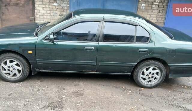 Ниссан Максима 1995 в Кривом Роге на Automoto.ua Зеленый Ниссан Максима, объемом двигателя 2 л и пробегом 500 тыс. км за 1500 $, фото 1 на Automoto.ua