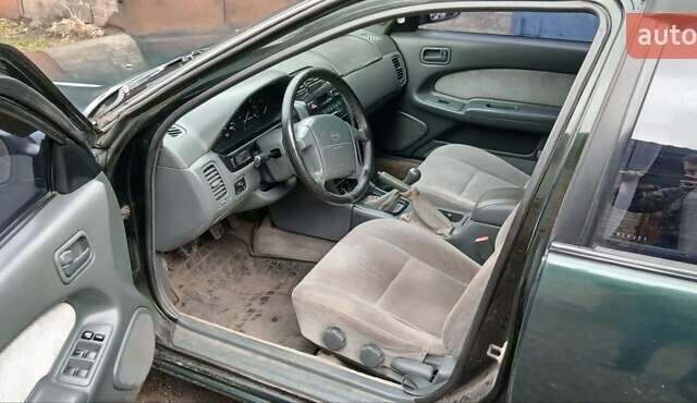 Ниссан Максима 1995 в Кривом Роге на Automoto.ua Зеленый Ниссан Максима, объемом двигателя 2 л и пробегом 500 тыс. км за 1500 $, фото 3 на Automoto.ua