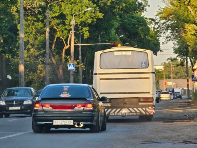 Зеленый Ниссан Максима, объемом двигателя 2 л и пробегом 277 тыс. км за 8300 $, фото 10 на Automoto.ua