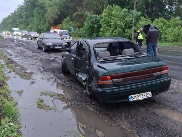 Зелений Ніссан Максіма, об'ємом двигуна 2 л та пробігом 410 тис. км за 800 $, фото 1 на Automoto.ua