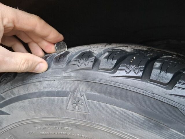 Зелений Ніссан Максіма, об'ємом двигуна 2 л та пробігом 290 тис. км за 1024 $, фото 14 на Automoto.ua