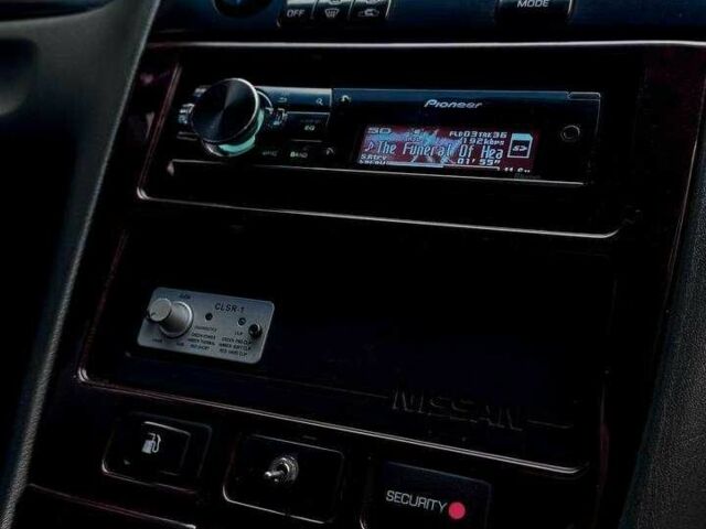 Зеленый Ниссан Максима, объемом двигателя 2 л и пробегом 277 тыс. км за 8300 $, фото 6 на Automoto.ua