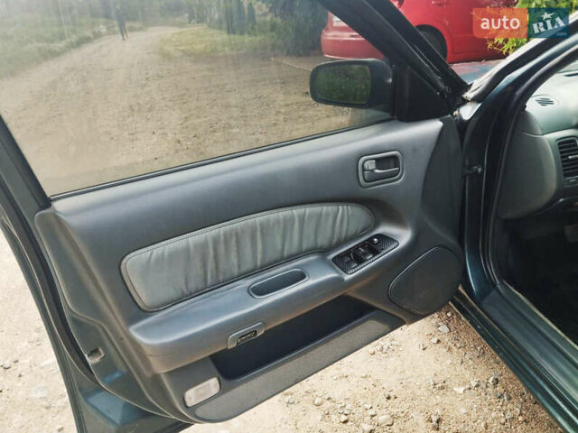 Зелений Ніссан Максіма, об'ємом двигуна 3 л та пробігом 350 тис. км за 3200 $, фото 10 на Automoto.ua