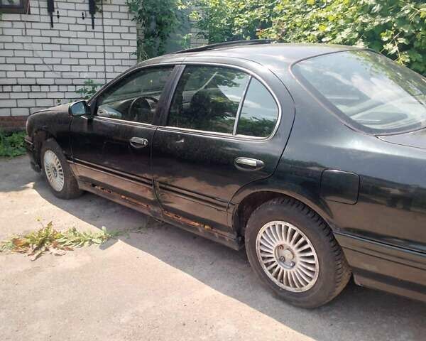 Зелений Ніссан Максіма, об'ємом двигуна 2.99 л та пробігом 381 тис. км за 2100 $, фото 1 на Automoto.ua