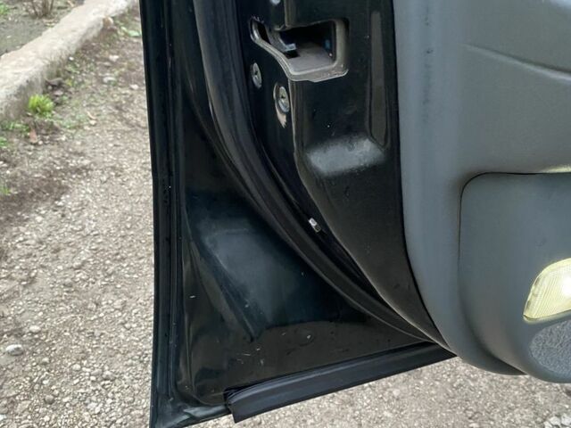 Зеленый Ниссан Максима, объемом двигателя 3 л и пробегом 220 тыс. км за 2700 $, фото 10 на Automoto.ua