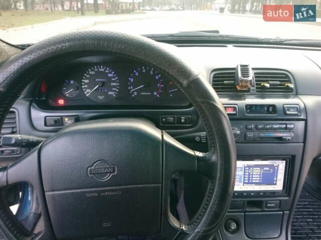 Зелений Ніссан Максіма, об'ємом двигуна 2 л та пробігом 390 тис. км за 3400 $, фото 1 на Automoto.ua