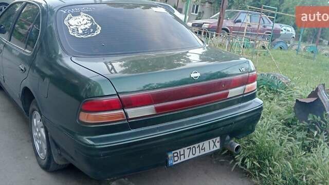 Зелений Ніссан Максіма, об'ємом двигуна 2 л та пробігом 325 тис. км за 2700 $, фото 2 на Automoto.ua