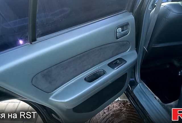 Зеленый Ниссан Максима, объемом двигателя 3 л и пробегом 250 тыс. км за 3700 $, фото 6 на Automoto.ua