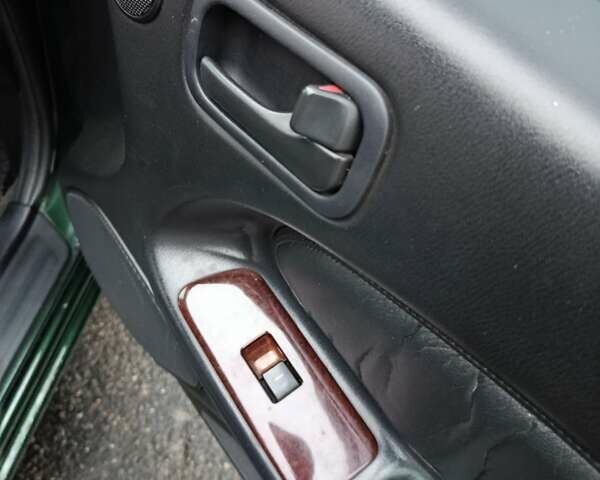 Ниссан Максима 1999 в Киеве на Automoto.ua Зеленый Ниссан Максима, объемом двигателя 2.99 л и пробегом 284 тыс. км за 3000 $, фото 3 на Automoto.ua