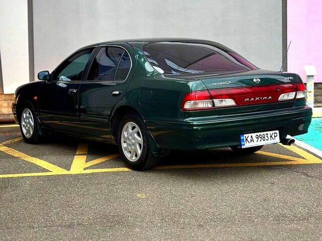 Ніссан Максіма 1999 у Чугуеве на Automoto.ua Зелений Ніссан Максіма, об'ємом двигуна 3 л та пробігом 277 тис. км за 3499 $, фото 3 на Automoto.ua