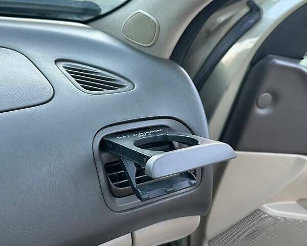 Зелений Ніссан Максіма, об'ємом двигуна 3 л та пробігом 487 тис. км за 3900 $, фото 16 на Automoto.ua