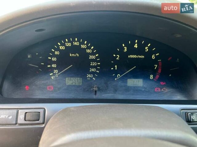 Зелений Ніссан Максіма, об'ємом двигуна 2 л та пробігом 382 тис. км за 3700 $, фото 5 на Automoto.ua