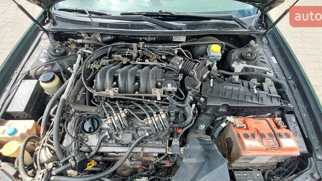 Зеленый Ниссан Максима, объемом двигателя 2 л и пробегом 298 тыс. км за 2998 $, фото 14 на Automoto.ua