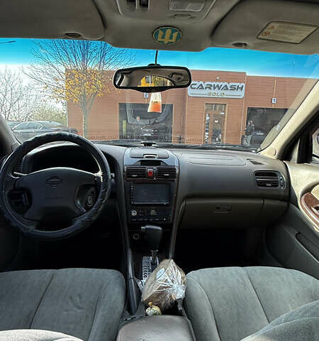 Зеленый Ниссан Максима, объемом двигателя 2 л и пробегом 560 тыс. км за 4000 $, фото 6 на Automoto.ua