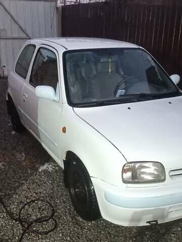 Белый Ниссан Микра, объемом двигателя 1 л и пробегом 200 тыс. км за 1800 $, фото 2 на Automoto.ua