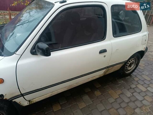 Белый Ниссан Микра, объемом двигателя 1.02 л и пробегом 30 тыс. км за 900 $, фото 8 на Automoto.ua