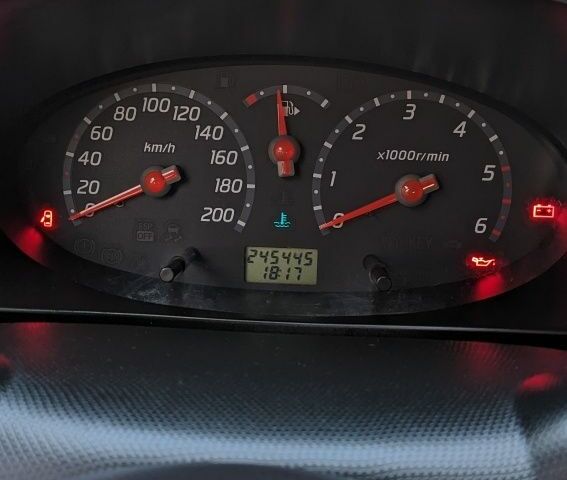 Білий Ніссан Мікра, об'ємом двигуна 1.5 л та пробігом 245 тис. км за 3999 $, фото 6 на Automoto.ua