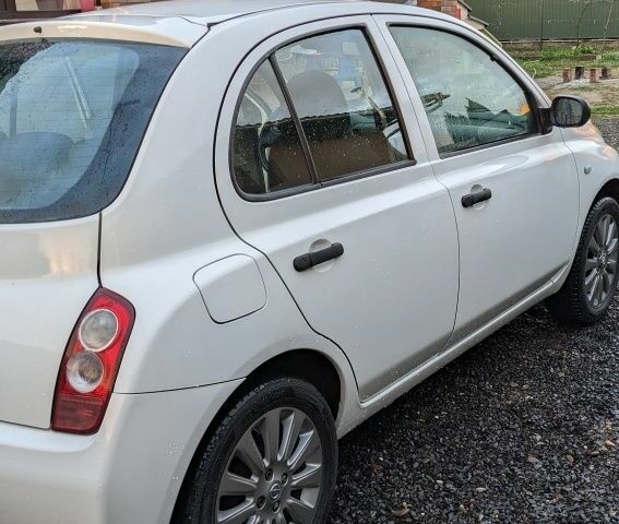 Білий Ніссан Мікра, об'ємом двигуна 1.5 л та пробігом 245 тис. км за 3999 $, фото 2 на Automoto.ua